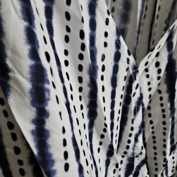 3/$25 WAREHOUSE ONE 3X - Picture 6 of 7